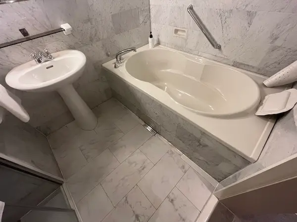 ANAインターコンチネンタル石垣リゾートのコーラルウィングのバンクルームのお風呂